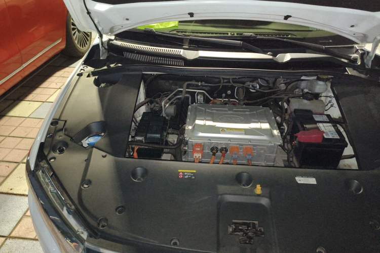Used BYD Qin New Energy 2019 High-Range Luxury Model Engine Bay Right