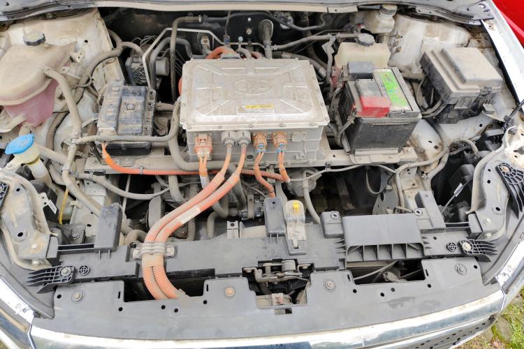 Used BYD Qin New Energy 2019 High-Range Luxury Model Engine Bay