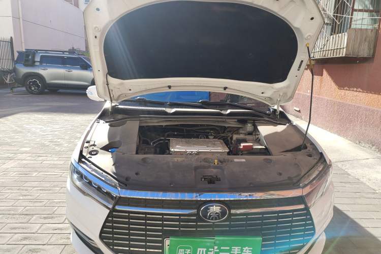 Used BYD Qin New Energy 2019 High-Range Luxury Model Engine Bay