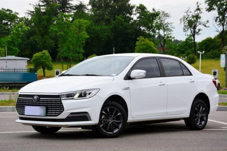 Used BYD Qin New Energy 2019 Standard Edition for Travel Guazi used car, China used car export, Used car for sale, Used cars, Cheapest cars for sale