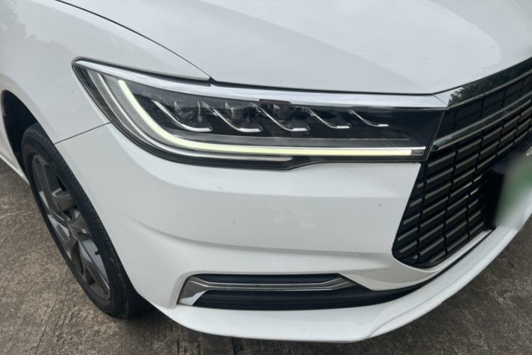 Used BYD Qin New Energy 2019 High-Range Deluxe Model Exterior 2