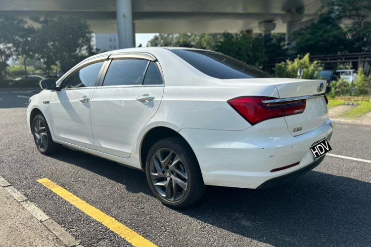Used BYD Qin New Energy 2019 High-Range Luxury Model Exterior 2