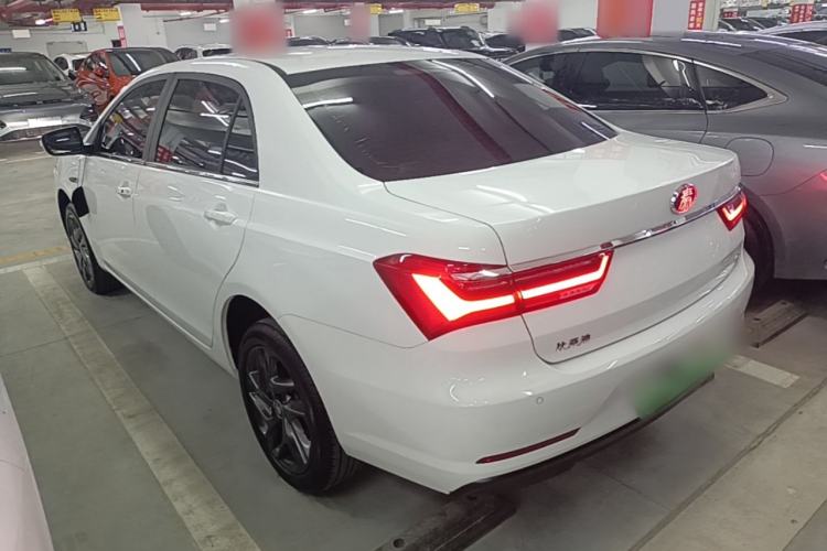 Used BYD Qin New Energy 2019 High-Range Luxury Model Exterior 2