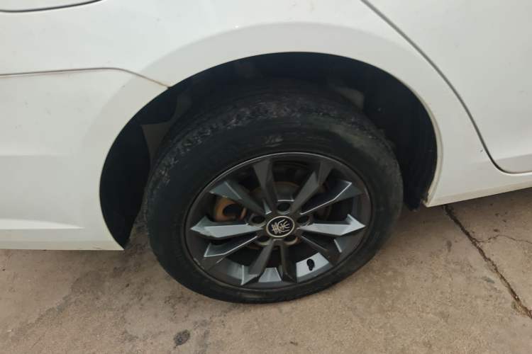 Used BYD Qin New Energy 2019 Standard Edition for Travel Exterior 3