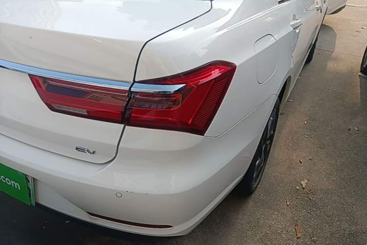 Used BYD Qin New Energy 2019 High-Range Luxury Model Exterior 3
