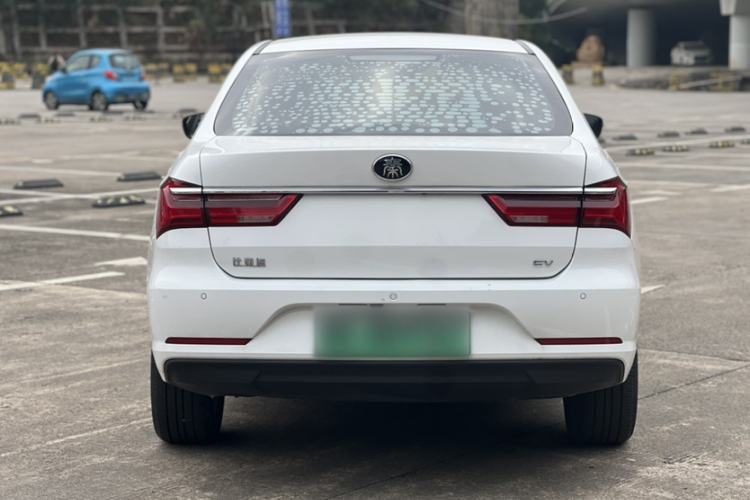 Used BYD Qin New Energy 2019 High-Range Deluxe Model Exterior 4