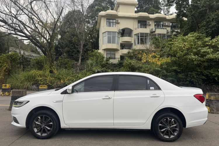 Used BYD Qin New Energy 2019 Travel Edition Exterior 9