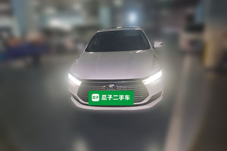 Used BYD Qin New Energy 2019 High-Range Luxury Model Front