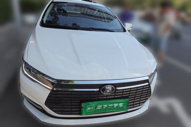 Used BYD Qin New Energy 2019 High-Range Luxury Model Front