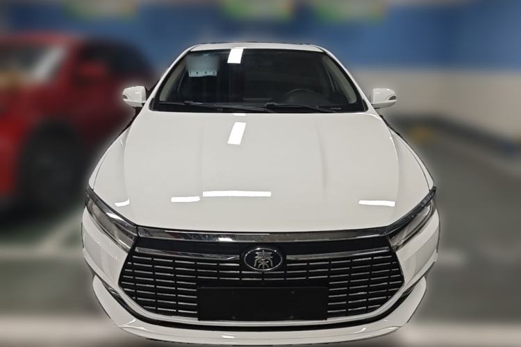 Used BYD Qin New Energy 2019 High-Range Luxury Model Front