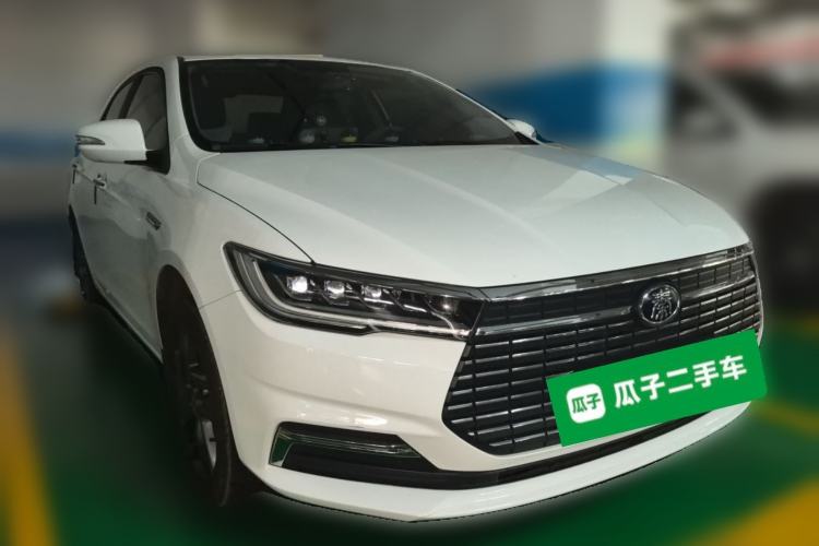 Used BYD Qin New Energy 2019 High-Range Luxury Model Front Right 45 Deg