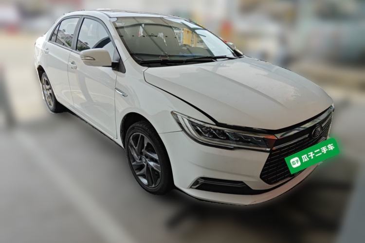 Used BYD Qin New Energy 2019 High-Range Deluxe Model Front Right 45 Deg