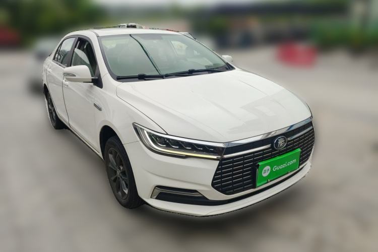 Used BYD Qin New Energy 2019 Travel Edition Front Right 45 Deg