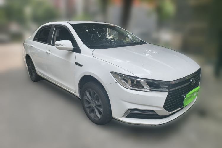 Used BYD Qin New Energy 2019 Standard Edition for Travel Front Right 45 Deg