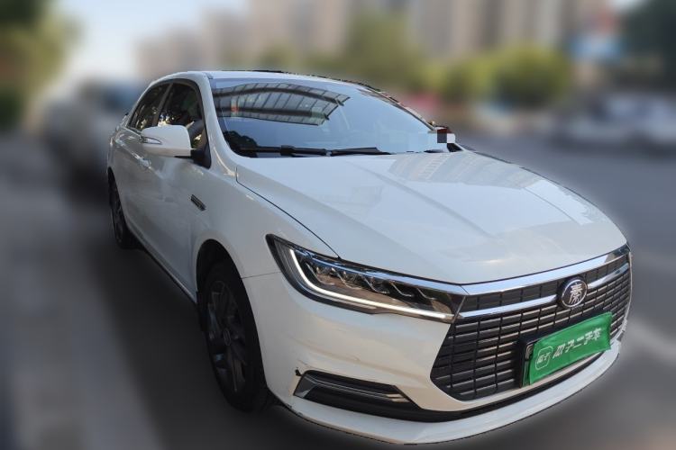 Used BYD Qin New Energy 2019 High-Range Luxury Model Front Right 45 Deg