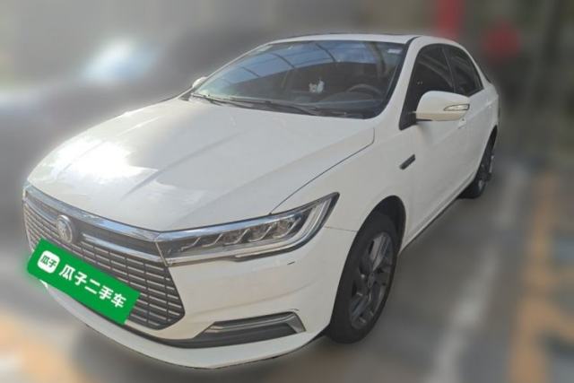 Ojetý BYD Qin New Energy 2019 High-Range Deluxe Model