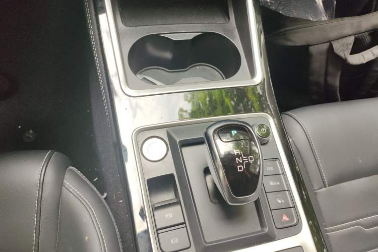 Used BYD Qin New Energy 2019 Travel Edition Gear Lever