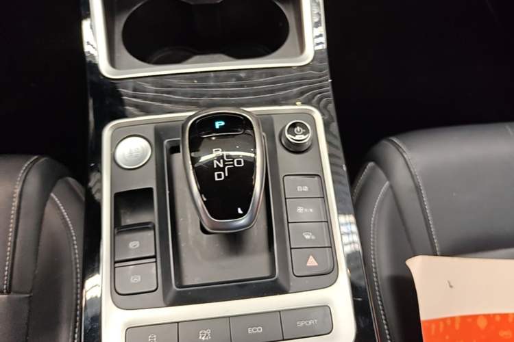 Used BYD Qin New Energy 2019 Travel Edition Gear Lever