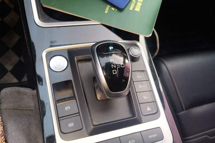 Used BYD Qin New Energy 2019 High-Range Deluxe Model Gear Lever