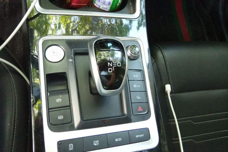 Used BYD Qin New Energy 2019 High-Range Luxury Model Gear Lever