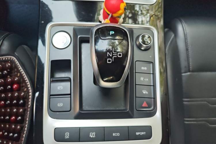Used BYD Qin New Energy 2019 Travel Edition Gear Lever