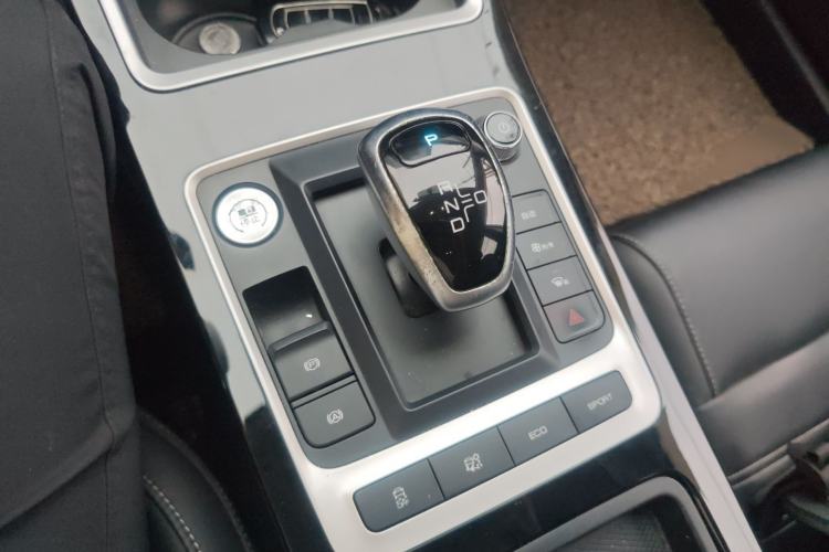 Used BYD Qin New Energy 2019 Standard Edition for Travel Gear Lever