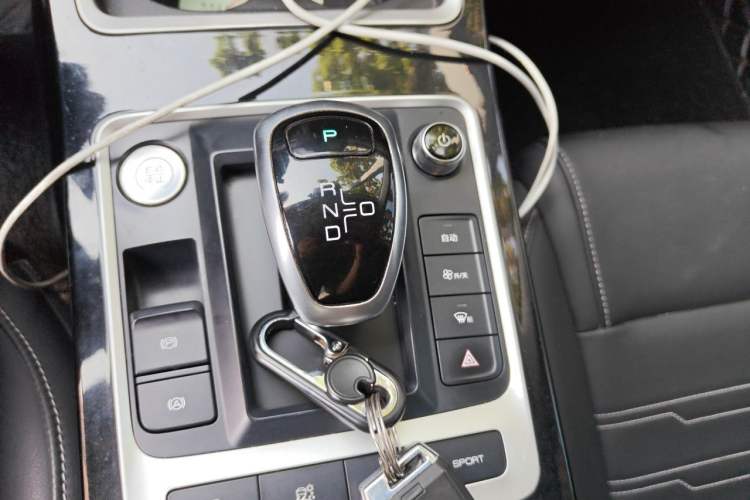 Used BYD Qin New Energy 2019 High-Range Luxury Model Gear Lever
