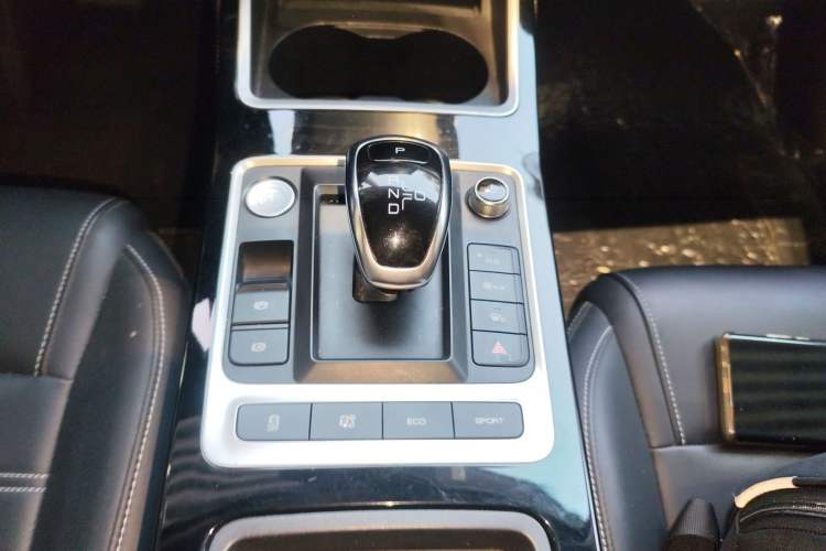 Used BYD Qin New Energy 2019 Travel Edition Gear Lever