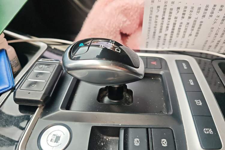 Used BYD Qin New Energy 2019 High-Range Deluxe Model Gear Lever