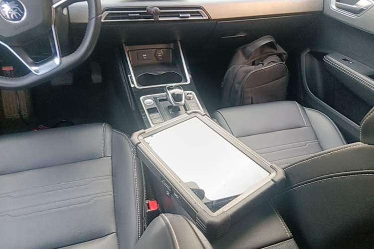 Used BYD Qin New Energy 2019 High-Range Luxury Model Gear Lever