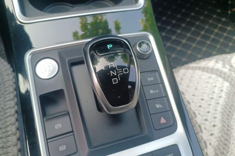 Used BYD Qin New Energy 2019 High-Range Deluxe Model Gear Lever