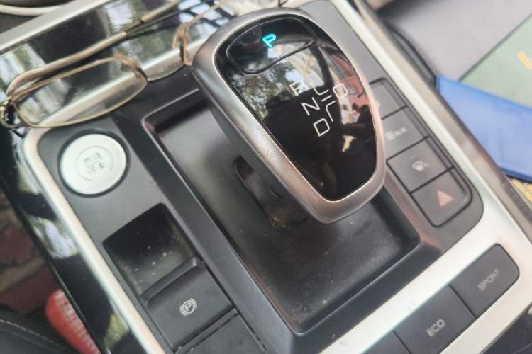 Used BYD Qin New Energy 2019 Standard Edition for Travel Gear Lever
