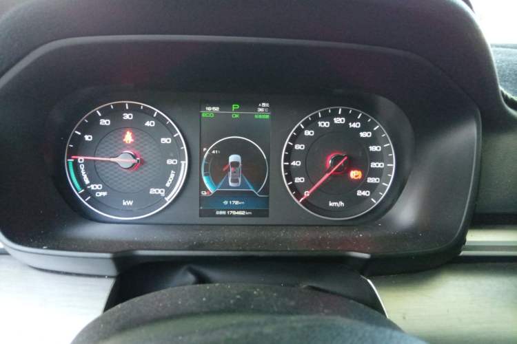 Used BYD Qin New Energy 2019 High-Range Luxury Model Instrument Cluster
