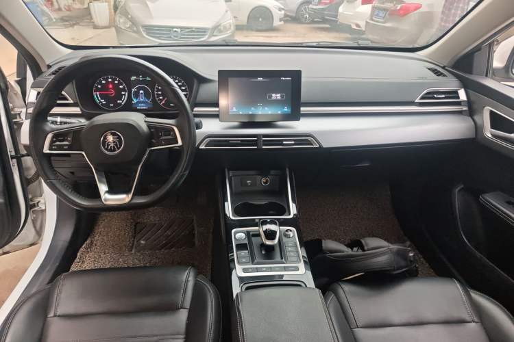 Used BYD Qin New Energy 2019 Standard Edition for Travel Interior 2
