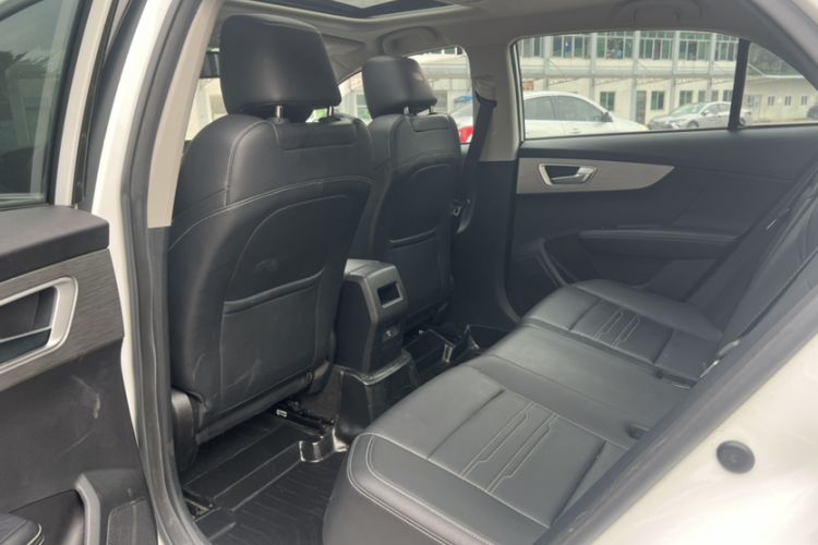 Used BYD Qin New Energy 2019 High-Range Deluxe Model Interior 4