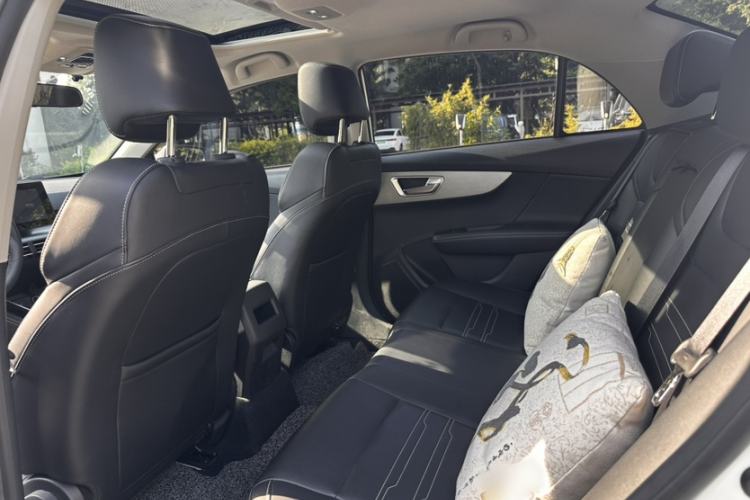 Used BYD Qin New Energy 2019 High-Range Luxury Model Interior 4