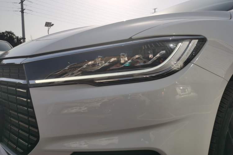 Used BYD Qin New Energy 2019 Travel Edition Left Front Headlight