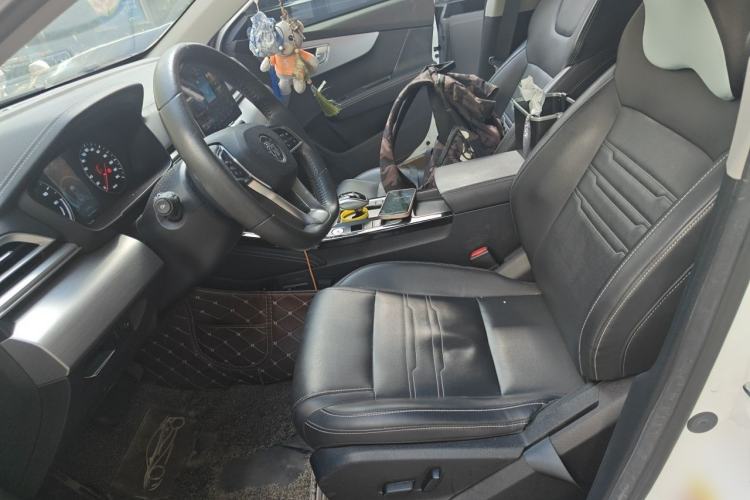 Used BYD Qin New Energy 2019 High-Range Deluxe Model Left Front Seat