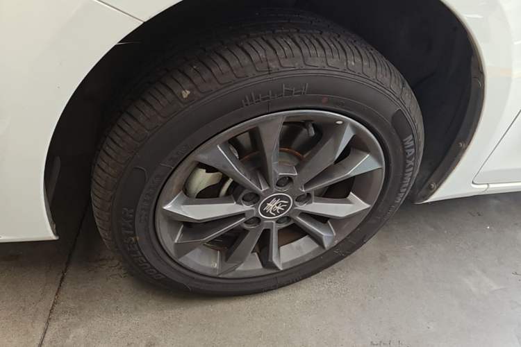 Used BYD Qin New Energy 2019 Travel Edition Left Front Wheel Hub