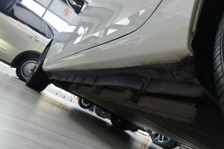 Used BYD Qin New Energy 2019 High-Range Luxury Model Left Side Sill
