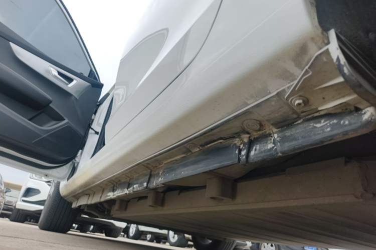 Used BYD Qin New Energy 2019 High-Range Deluxe Model Left Side Sill