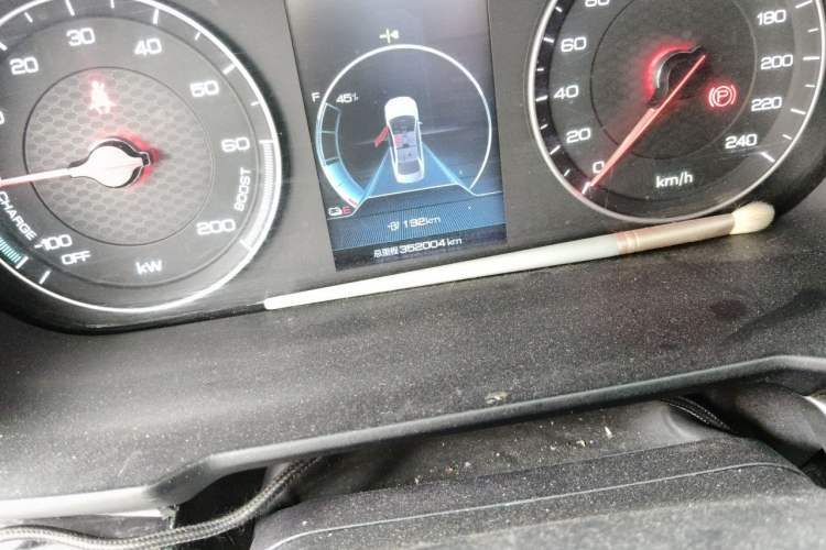 Used BYD Qin New Energy 2019 High-Range Deluxe Model Odometer Close Up