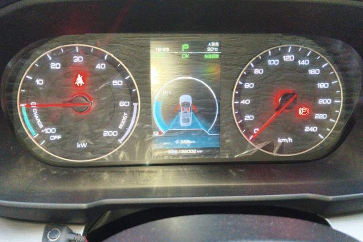 Used BYD Qin New Energy 2019 Travel Edition Odometer Close Up