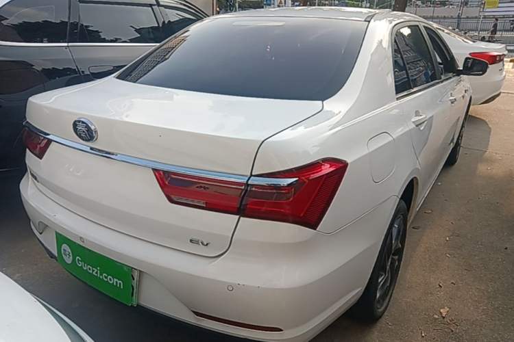 Used BYD Qin New Energy 2019 High-Range Luxury Model Rear Right 45 Deg