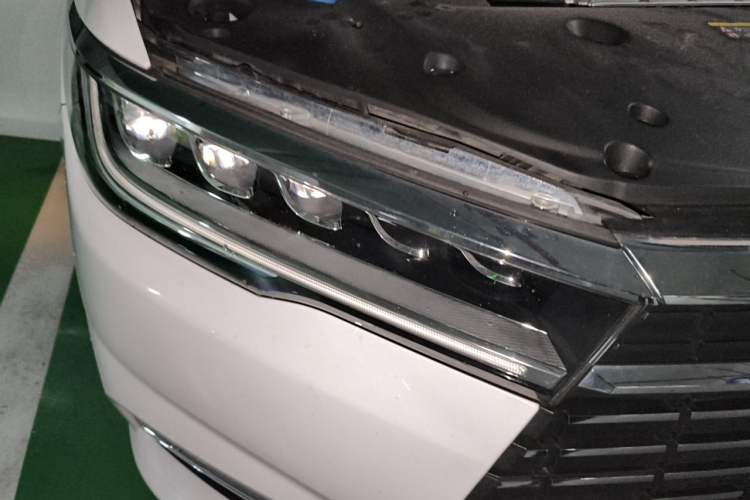 Used BYD Qin New Energy 2019 Travel Edition Right Front Headlight