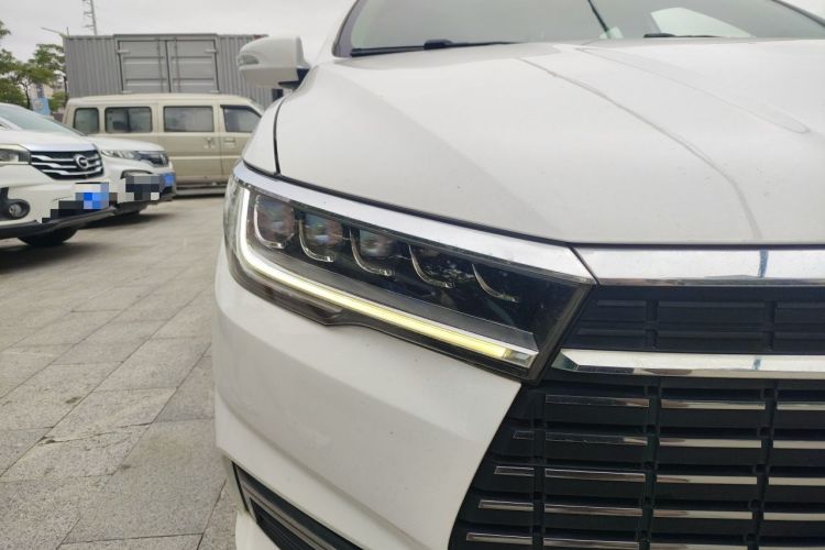 Used BYD Qin New Energy 2019 Travel Edition Right Front Headlight