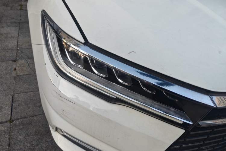 Used BYD Qin New Energy 2019 Travel Edition Right Front Headlight