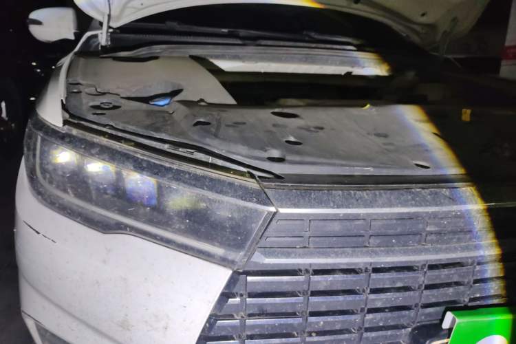 Used BYD Qin New Energy 2019 High-Range Deluxe Model Right Front Headlight