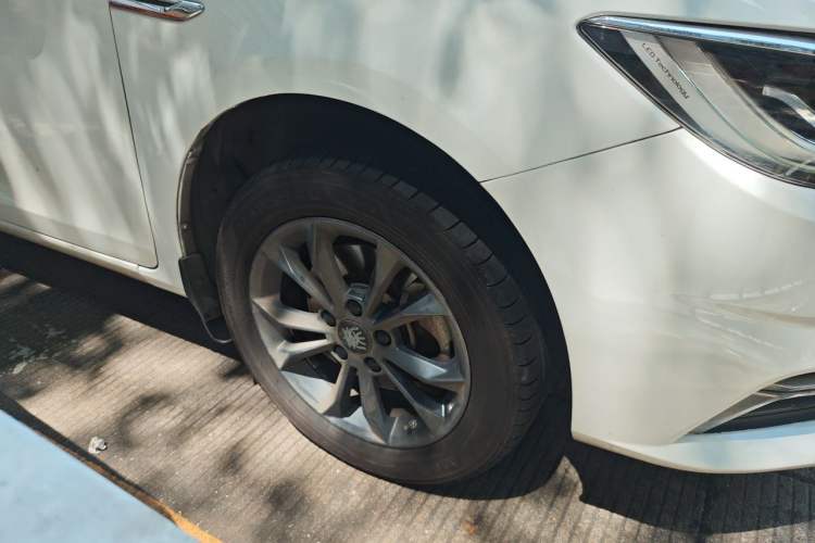 Used BYD Qin New Energy 2019 Travel Edition Right Front Wheel Hub