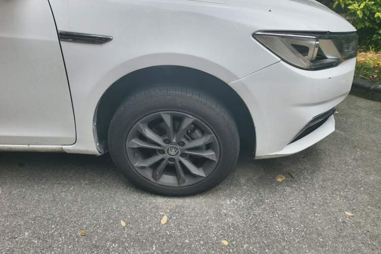 Used BYD Qin New Energy 2019 Standard Edition for Travel Right Front Wheel Hub